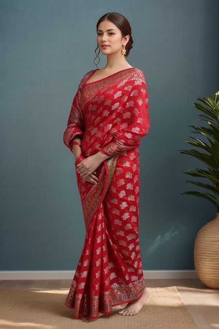Samyukta Singhania_Red Silk Zari Banarasi Saree With Running Blouse _at_Aza_Fashions