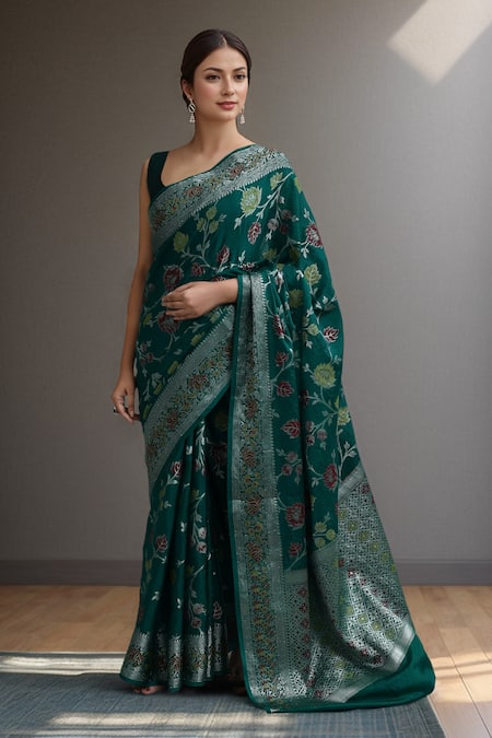 Buy Samyukta Singhania Green Silk Weaving Banarasi Saree Set Online at Aza Fashions Buy_Samyukta Singhania_Green Silk Weaving Banarasi Saree Set _Online_at_Aza_Fashions