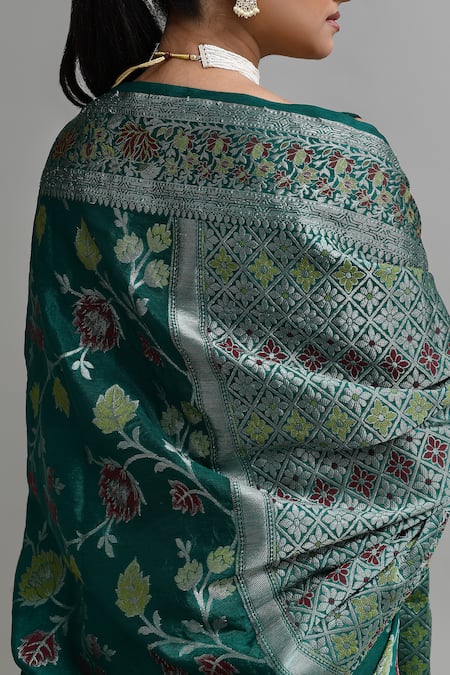 Buy_Samyukta Singhania_Green Silk Weaving Banarasi Saree Set 