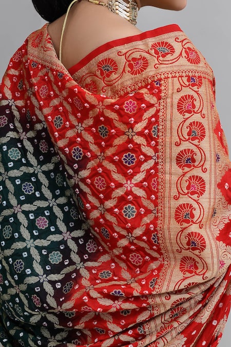 Buy_Samyukta Singhania_Green Silk Bandhej Weaving Saree With Blouse 