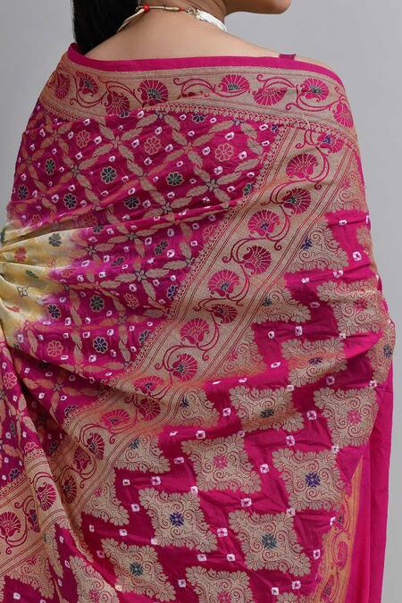 Buy_Samyukta Singhania_Cream Silk Bandhej Weaving Saree With Blouse 