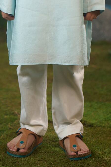 Panchhi By Kanupriya Tibrewala_Sky Blue Silk, Cotton Satin Embroidery Dewdrops Kurta Set_Online_at_Aza_Fashions