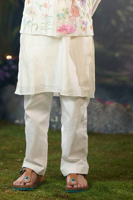 Panchhi By Kanupriya Tibrewala Off White Silk, Cotton Satin Embroidery Floral Bundi Set Online at Aza Fashions Panchhi By Kanupriya Tibrewala_Off White Silk, Cotton Satin Embroidery Floral Bundi Set_Online_at_Aza_Fashions