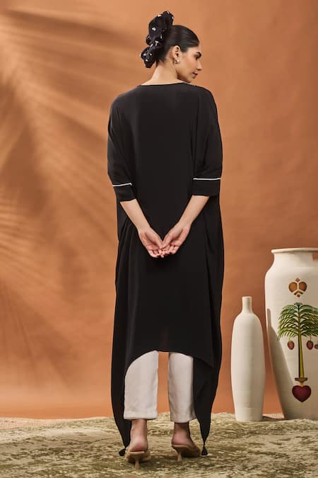 Masaba Black Crepe Silk Tunic Set 