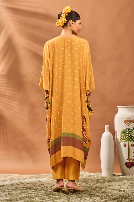 Shop_Masaba_Yellow Crepe, Silk Embroidery Round Neck Spades Blossom Kurta Set _at_Aza_Fashions