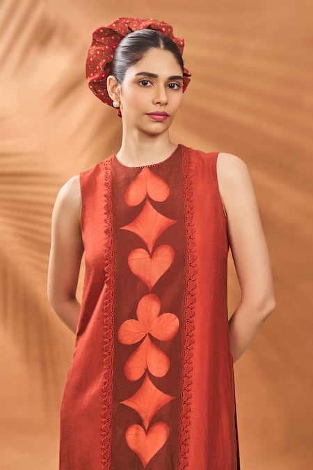 Buy_Masaba_Red Silk Round Neck Printed Raw Kurta Set _Online_at_Aza_Fashions