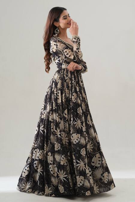 House Of Akshata_Black Organza, Satin Sweetheart Neck Floral Print Designer Gown _Online_at_Aza_Fashions