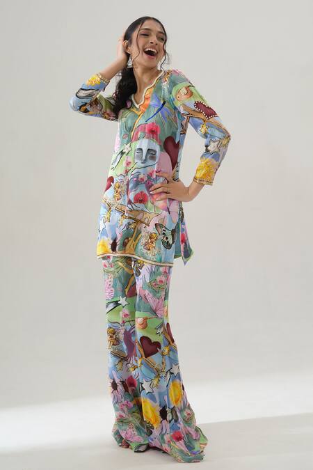 House Of Akshata Multi Color Embroidery V-neck Artisan Flair Printed Kurta And Sharara Set Online at Aza Fashions House Of Akshata_Multi Color Embroidery V-neck Artisan Flair Printed Kurta And Sharara Set _Online_at_Aza_Fashions