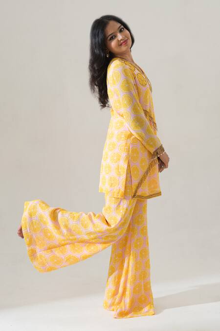 House Of Akshata Yellow Georgette V-neck Citrus Bliss Printed Kurta And Sharara Set Online at Aza Fashions House Of Akshata_Yellow Georgette V-neck Citrus Bliss Printed Kurta And Sharara Set _Online_at_Aza_Fashions