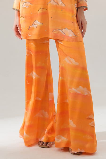 Buy House Of Akshata Orange V-neck Sunset Glow Printed Kurta And Sharara Set Online at Aza Fashions Buy_House Of Akshata_Orange V-neck Sunset Glow Printed Kurta And Sharara Set _Online_at_Aza_Fashions