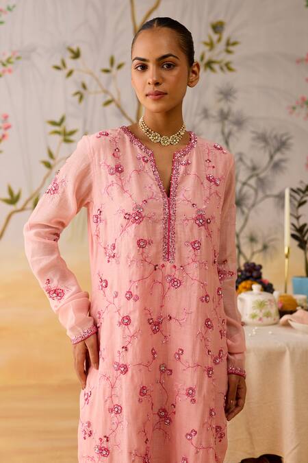 Buy_Shikha Mehta_Pink Chanderi, Satin, Silk Organza Embroidery Split V-neck Floral Kurta Set _Online_at_Aza_Fashions