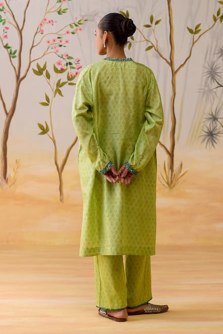 Shop_Shikha Mehta_Green Silk, Cotton Beads Split V-neck Designer Straight Kurta Set _at_Aza_Fashions