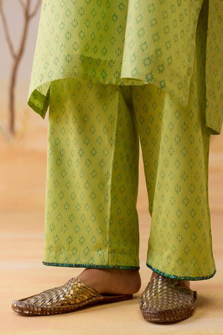 Buy_Shikha Mehta_Green Silk, Cotton Beads Split V-neck Designer Straight Kurta Set _Online_at_Aza_Fashions