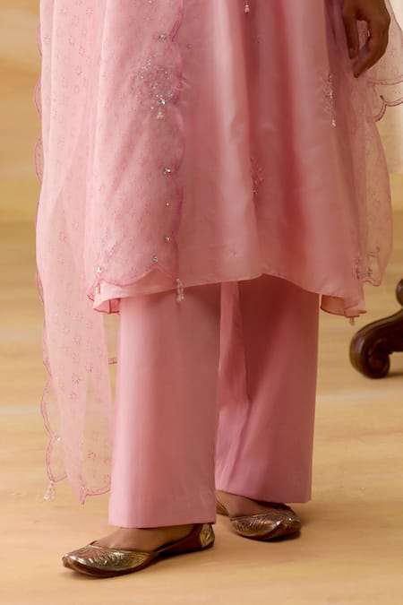 Shikha Mehta_Pink , Cotton, Organza Sequins, Embroidery V-neck Kurta Set _Online_at_Aza_Fashions