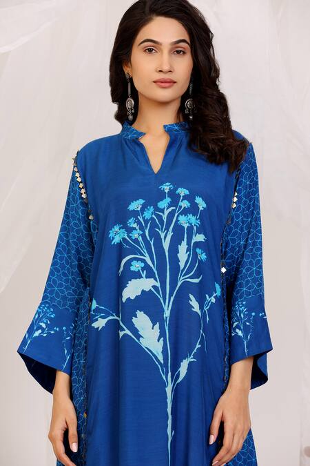 Buy_Radhika Jindal_Blue Cotton, Silk Embroidery Split V-neck Electric Kurta Set_Online_at_Aza_Fashions