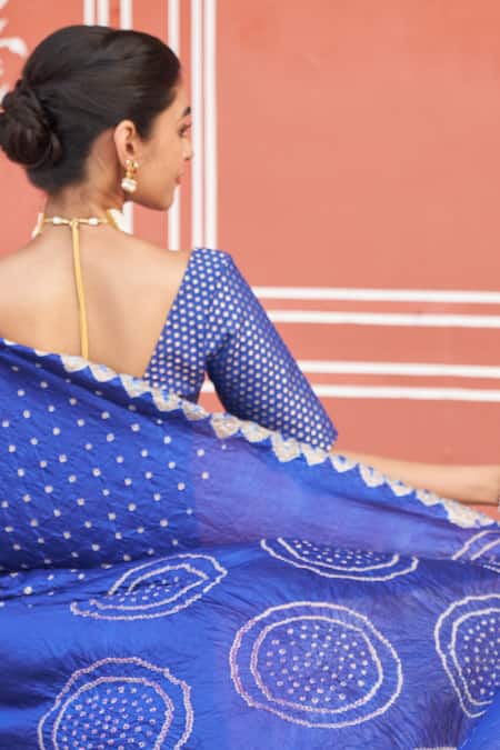 Five Point Five_Blue Silk Hand-dyed Saree With Running Blouse _Online_at_Aza_Fashions