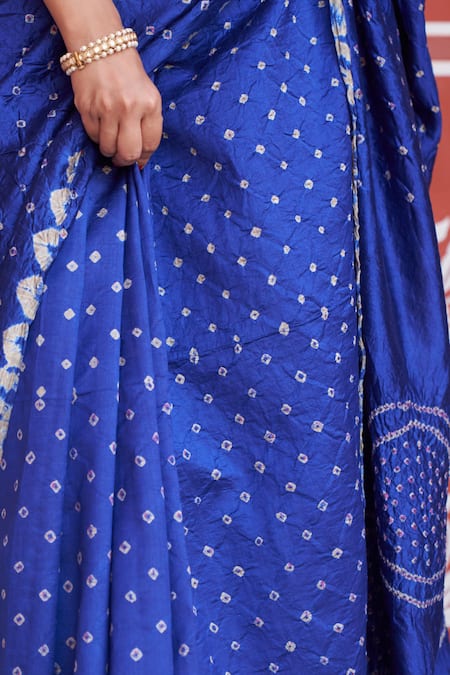 Buy_Five Point Five_Blue Silk Hand-dyed Saree With Running Blouse _Online_at_Aza_Fashions