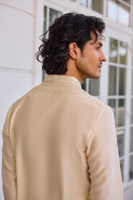 Kalista_Ivory Chanderi Embroidery Ayaaz Kurta Set _at_Aza_Fashions