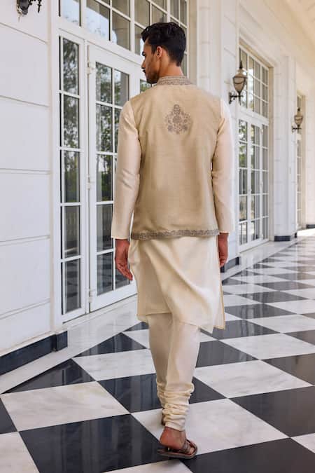 Kalista Nazeer Embroidered Nehru Jacket Set 
