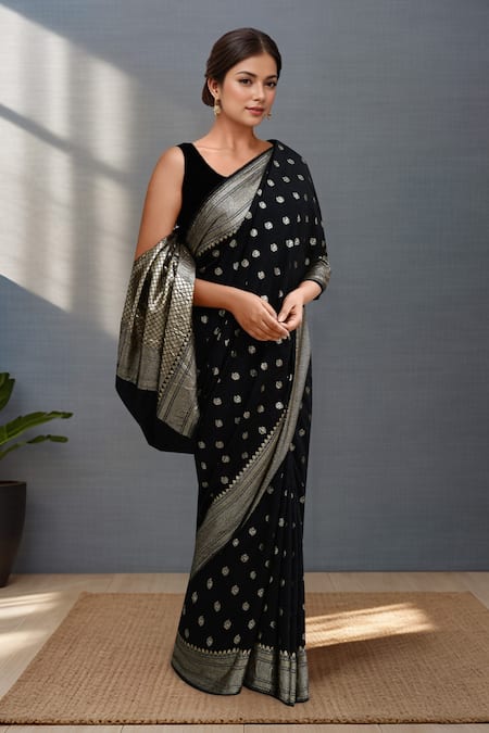 Buy_Samyukta Singhania_Black Silk Zari Banarasi Weaving Saree Set 
