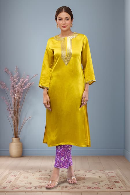 Samyukta Singhania Brocade Embroidered Kurta Set 