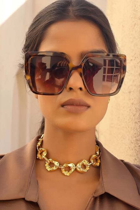 Shop Bblingg Gold Plated Pebble Textured Choker Necklace Shop_Bblingg_Gold Plated Pebble Textured Choker Necklace