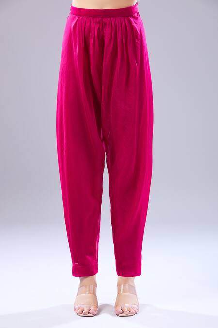 Ridhi Mehra_Fuchsia Embroidery Round Neck Paisley Kurta Set _Online_at_Aza_Fashions