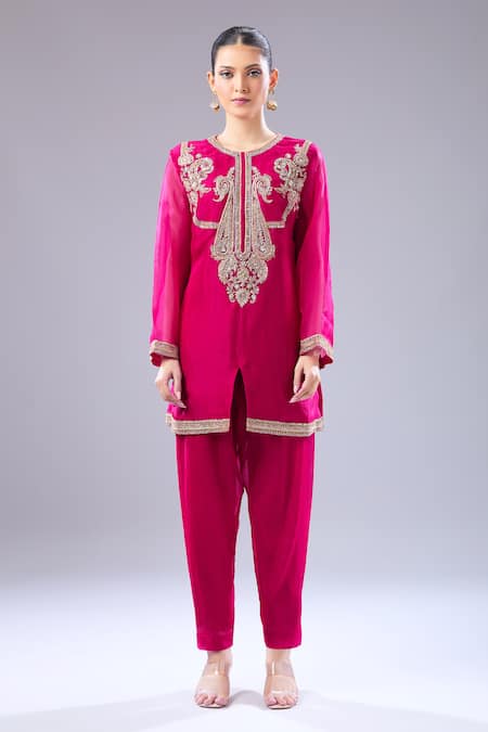 Buy_Ridhi Mehra_Fuchsia Embroidery Round Neck Paisley Kurta Set _Online_at_Aza_Fashions