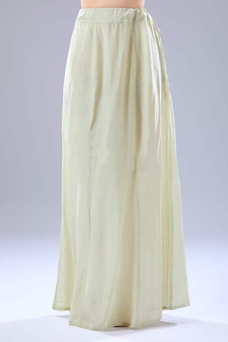 Ridhi Mehra Silver Embroidery Square Neck Hem Saree And Blouse Set Online at Aza Fashions Ridhi Mehra_Silver Embroidery Square Neck Hem Saree And Blouse Set _Online_at_Aza_Fashions