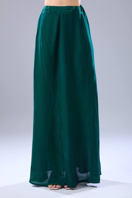 Ridhi Mehra_Green Round Neck Emerald Ruffle Hem Saree Set _at_Aza_Fashions