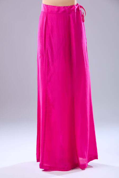 Ridhi Mehra_Fuchsia Embroidery Square , Open Ruffle Hem Saree Blouse Set _at_Aza_Fashions