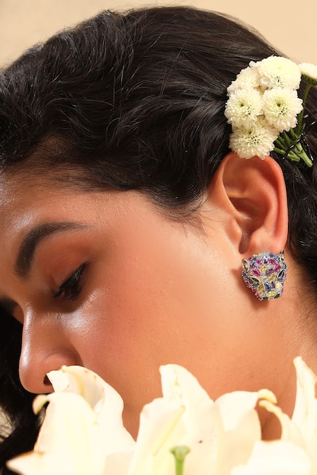 MODARTA Tiger Shaped Diamond Stud Earrings 