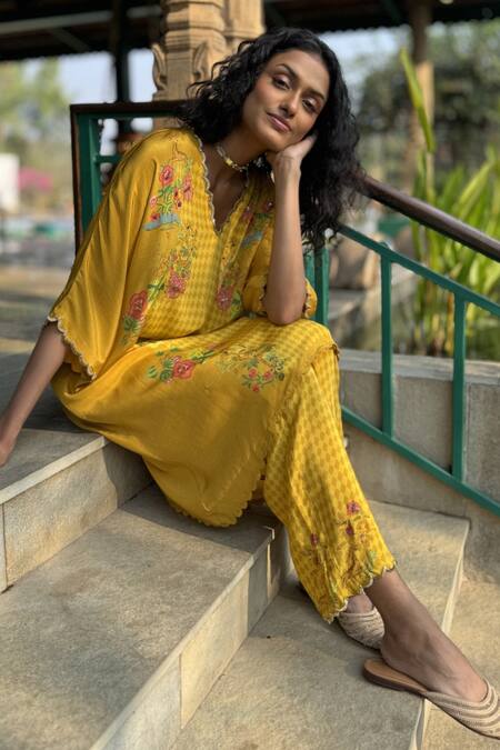 Shop_Basil Leaf_Yellow Crepe Embroidery V-neck Kurta Set _Online_at_Aza_Fashions