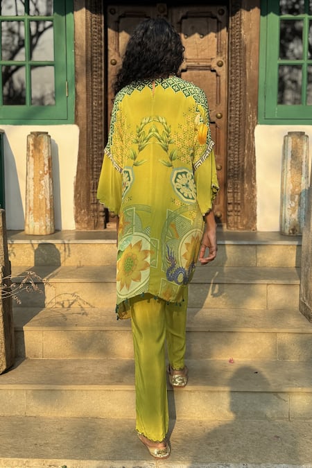 Shop Basil Leaf Lavender Crepe Embroidery Split V-neck Printed Lime Kurta Set at Aza Fashions Shop_Basil Leaf_Lavender Crepe Embroidery Split V-neck Printed Lime Kurta Set_at_Aza_Fashions