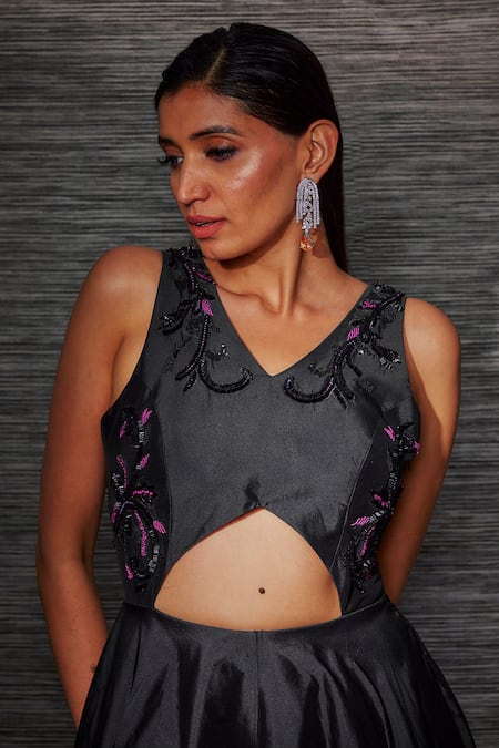 Mehak Murpana Black Taffeta Embroidery Round Neck Designer Gown Online at Aza Fashions Mehak Murpana_Black Taffeta Embroidery Round Neck Designer Gown _Online_at_Aza_Fashions