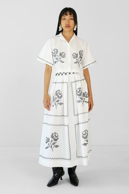 Merakus White Cotton Embroidery Collared Cross Stitch Skirt Set at Aza Fashions Merakus_White Cotton Embroidery Collared Cross Stitch Skirt Set _at_Aza_Fashions