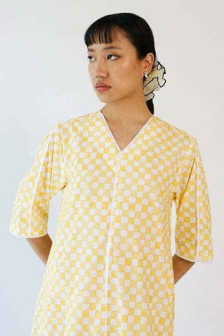 Buy_Merakus_Yellow Cotton V-neck Checks Applique Dress _Online_at_Aza_Fashions
