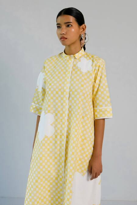 Buy_Merakus_Yellow Cotton Applique Collared Checks Kurta Pant Set _Online_at_Aza_Fashions