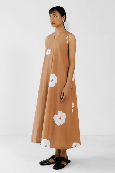 Buy_Merakus_Brown Cotton V-neck Poppy Sleeveless V Dress _Online_at_Aza_Fashions