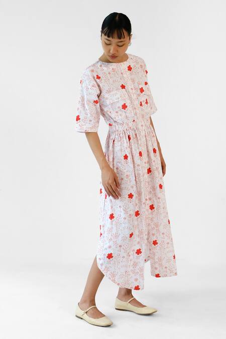 Merakus_White Cotton Round Neck And Red Printed Side Slit Dress _Online_at_Aza_Fashions