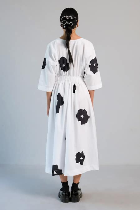 Merakus White Black Poppy Midi Dress 