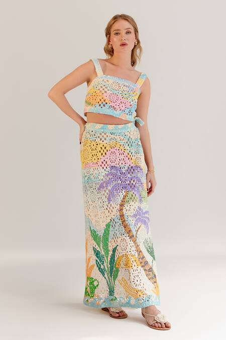 Shop_NOIB_Multi Color Cotton Square Neck Crochet Crop Top 