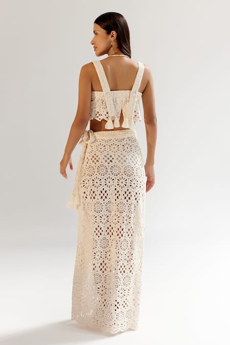 NOIB Crochet Crop Top 