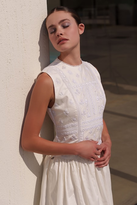 Shruti Sancheti White Poplin Embroidery Round Neck Midi Dress Online at Aza Fashions Shruti Sancheti_White Poplin Embroidery Round Neck Midi Dress _Online_at_Aza_Fashions