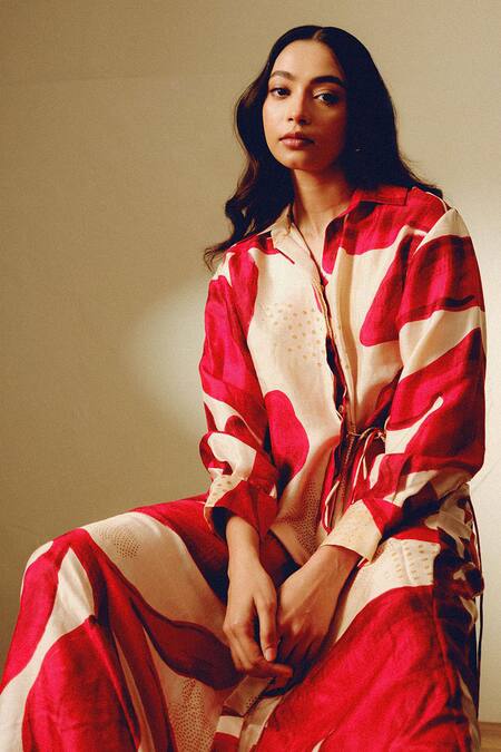 Shop_Kavya Singh Kundu_Beige Collared And Red Handwoven Silk Midi Dress _Online_at_Aza_Fashions