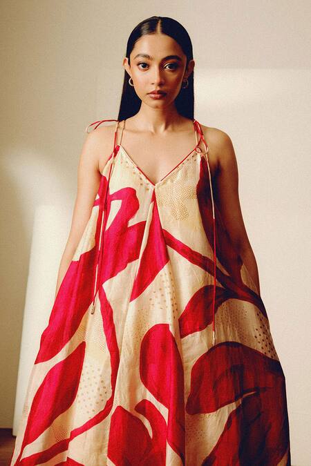 Kavya Singh Kundu_Beige V-neck Handwoven Mulberry Silk Maxi Dress _Online_at_Aza_Fashions