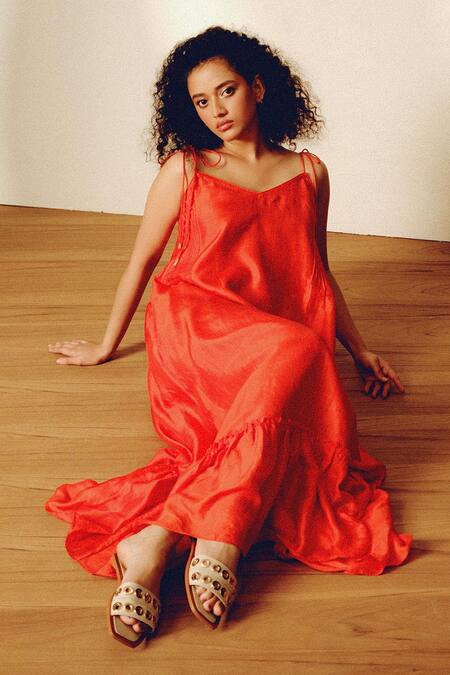 Shop Kavya Singh Kundu Orange V-neck Samoa V Dress Online at Aza Fashions Shop_Kavya Singh Kundu_Orange V-neck Samoa V Dress _Online_at_Aza_Fashions