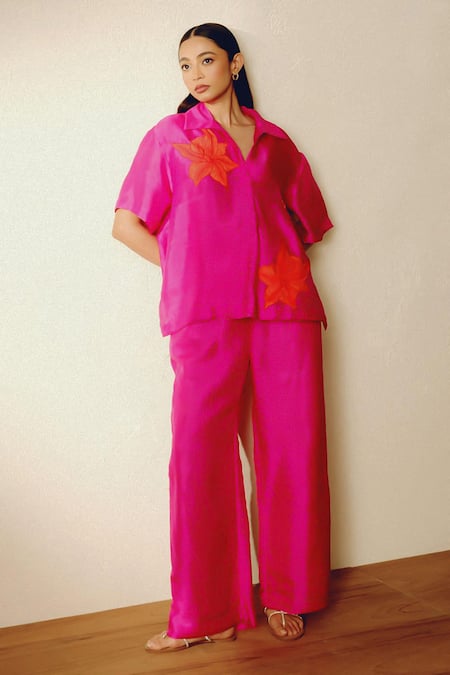 Kavya Singh Kundu Pink Handwoven Mulberry Silk Mono Set 