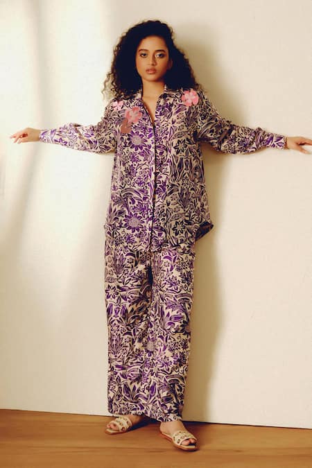 Buy_Kavya Singh Kundu_Purple Embroidery Collared Floral Print Handwoven Silk Pant Set _Online_at_Aza_Fashions