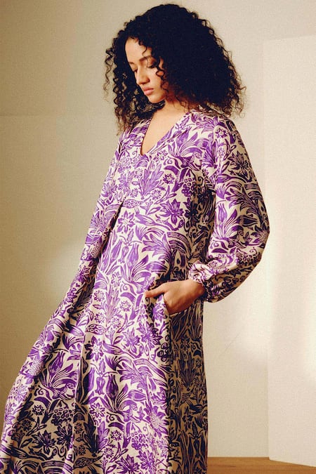 Shop_Kavya Singh Kundu_Purple Split V-neck Handwoven Mulberry Silk Dress _Online_at_Aza_Fashions
